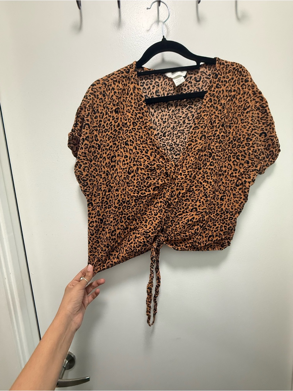 H&M Leopard Print Ruched Drawstring Tie-Front Crop Top Size 8 / M/L